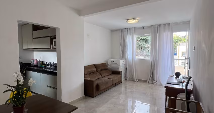 Casa geminada com 3 quartos, sendo 1 suíte no bairro Parque das Acácias em Betim-MG