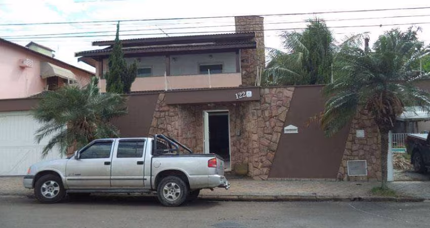 Casa à venda, 5 quartos, 2 suítes, 4 vagas, Centro - Piracicaba/SP