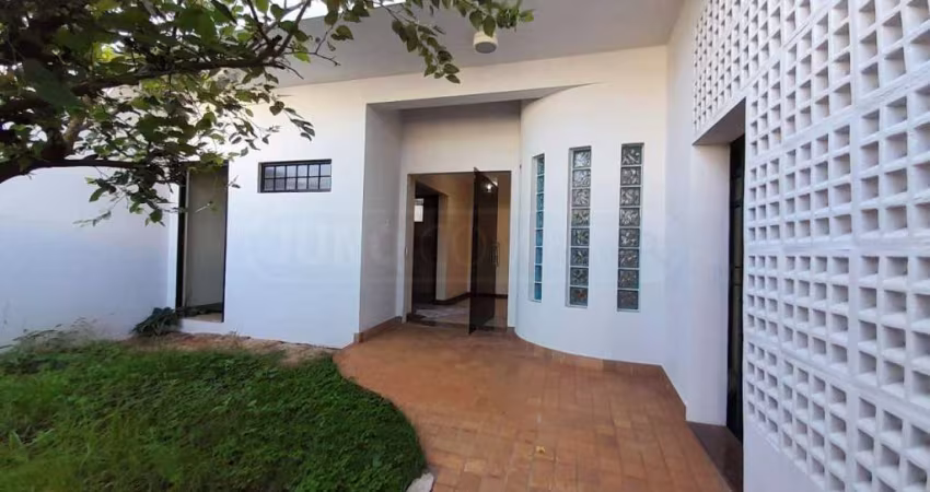 Casa Comercial à venda, 3 quartos, 1 suíte, 2 vagas, Centro - Piracicaba/SP