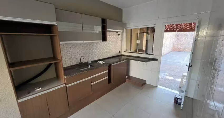 Casa à venda, 2 quartos, 2 vagas, Pompéia - Piracicaba/SP