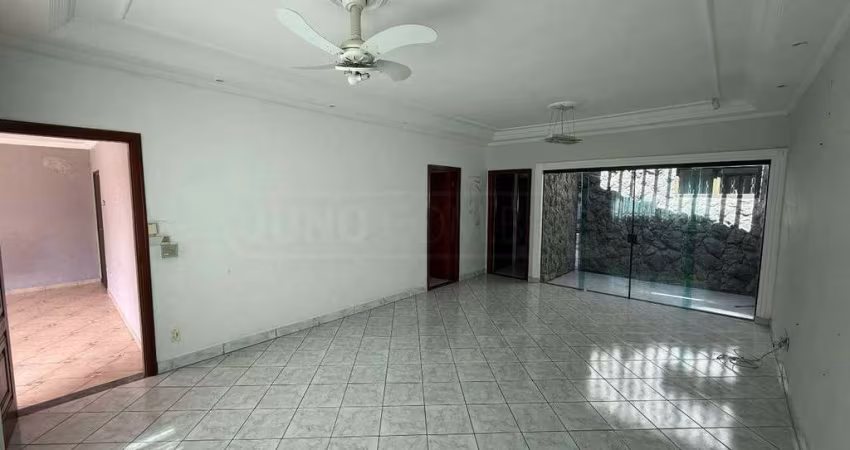 Casa para aluguel, 3 quartos, 1 suíte, 2 vagas, Santa Terezinha - Piracicaba/SP