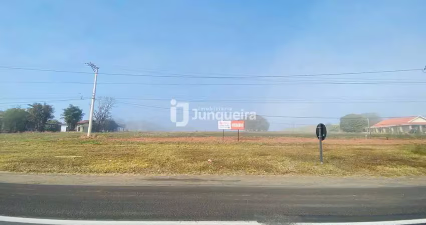 Terreno à venda no Córrego da Onça, Charqueada 