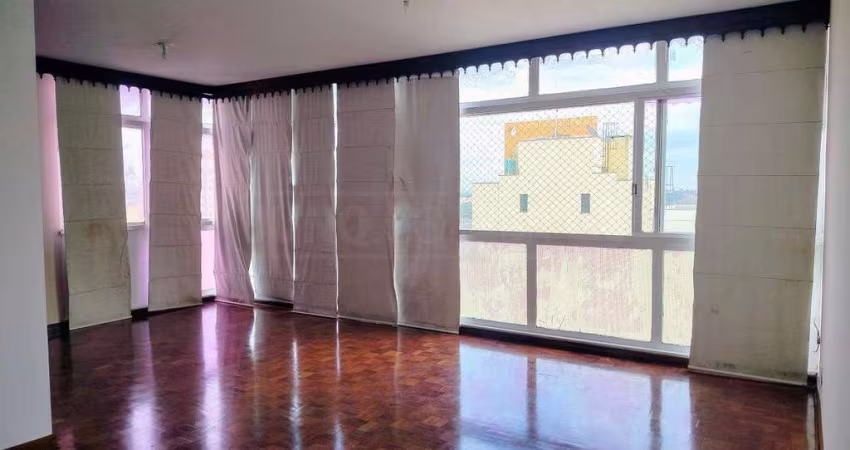 Apartamento à venda, 3 quartos, 1 suíte, 1 vaga, Centro - Piracicaba/SP