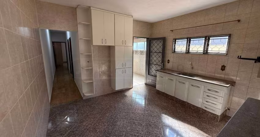 Casa para aluguel, 2 quartos, 2 vagas, Santa Terezinha - Piracicaba/SP