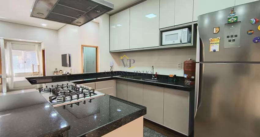 Casa para Venda em Atibaia, Nova Atibaia, 2 dormitórios, 2 suítes, 3 banheiros, 3 vagas