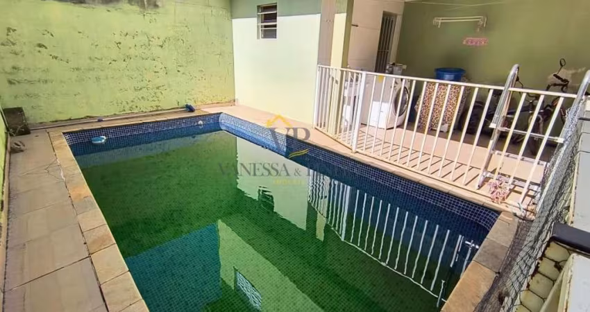Casa para Venda em Atibaia, Nova Atibaia, 2 dormitórios, 1 suíte, 2 banheiros, 2 vagas