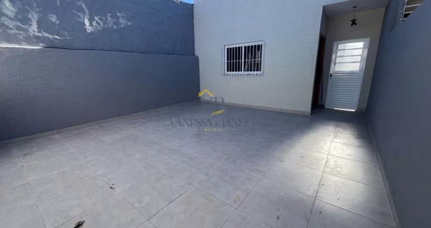 Casa para Locação em Atibaia, Jardim das Cerejeiras, 3 dormitórios, 1 suíte, 2 banheiros, 2 vagas
