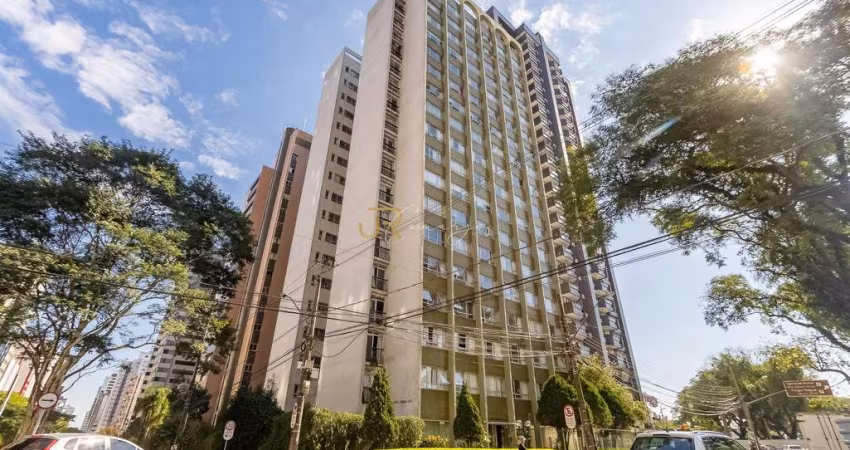 Apartamento à venda, 3 quartos com suíte em frente a praça da Ucrania, Bigorrilho, CURITIBA - PR