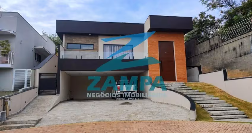 CASA COM 3 SUITES (1 COM HIDRO), REPLETA DE PLANEJADOS, AR CONDICIONADO, VARANDA GOURMET E 6 VAGAS
