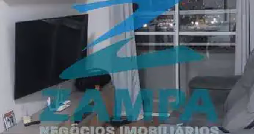 Apartamento mobiliado com 2 quartos, sala com sacada, cozinha planejada e 1 vaga coberta