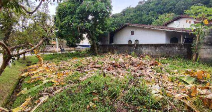 Terreno em Excelente localização em Caraguatuba rua Pavimentada