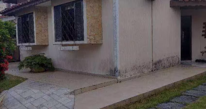 Casa com 2 dormitórios à venda, 126 m² por R$ 870.000,00 - Jardim Britânia - Caraguatatuba/SP