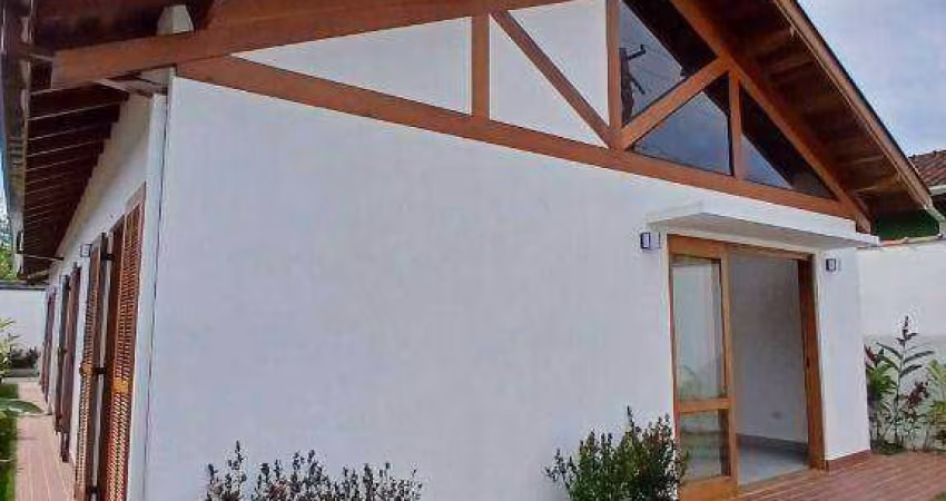 Casa com 3 dormitórios à venda, 120 m² por R$ 1.080.000 - Massaguaçu - Caraguatatuba/SP