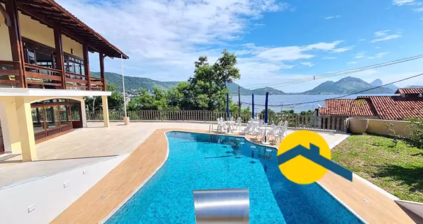 Casa para venda em São Francisco - Niterói -Rio de Janeiro