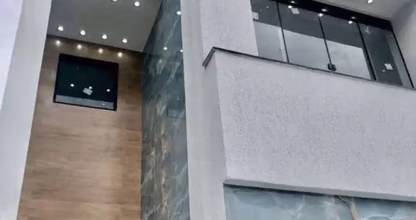 Casa duplex vazia para venda em Itaipu - Niterói - Rio de Janeiro