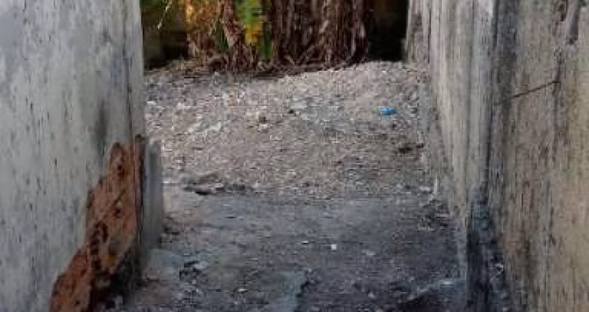 Terreno à venda na Rua Antônio de Freitas, Pirajá, Belo Horizonte