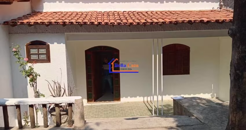 Casa com 3 quartos à venda na Rua dos Javaês, Santa Mônica, Belo Horizonte