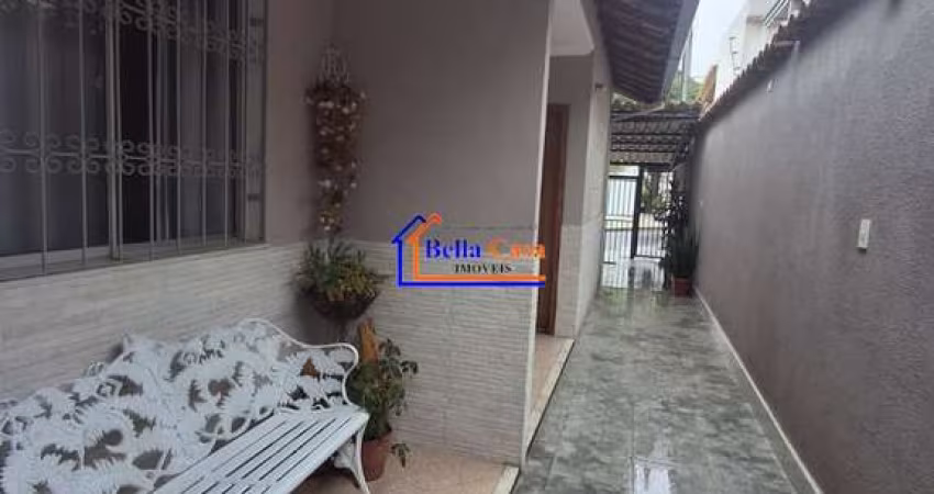 Casa com 2 quartos à venda na Rua João Maximiniano, Santa Mônica, Belo Horizonte