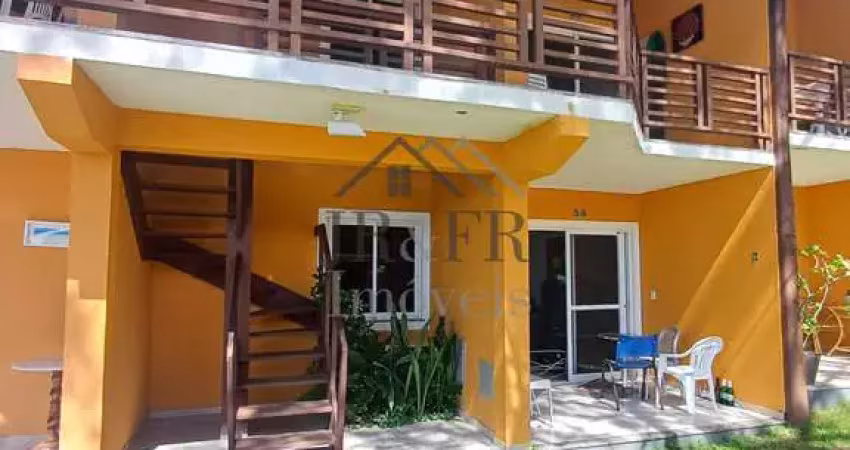 Belíssimo village pé na areia, 3qs arembepe porteira fechada, camaçari- ba