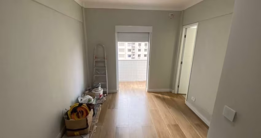 Vende-se apartamento na Praia do Gonzaga por R$ 490.000,00