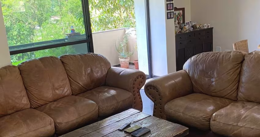 Refúgio perfeito no paraíso da Enseada. Vende-se apartamento de 3 dormitórios por R$ 810.200,00