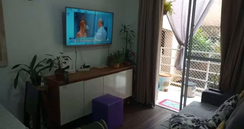 Venha morar em Cotia/Jardim Barro Branco em apto de 2 dormitórios, sala, cozinha, banheiro e uma vag