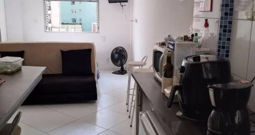 Vende-se apto frente mar do José Menino de 1 dormitório