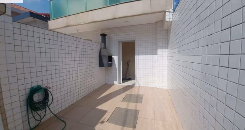 Aluga-se sobrado triplex novo/ Vila Belmiro/ Santos