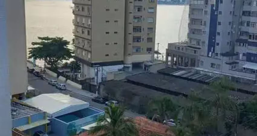 Aluga-se apartamento mobiliado de 2 dorm/1 wc/1 vaga no Itararé-SV