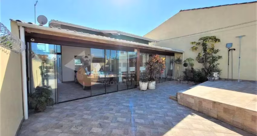 Casa à venda em Caraguatatuba, Balneário dos Golfinhos, com 2 quartos, 175m²