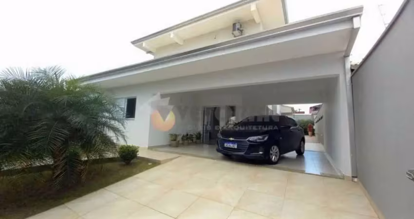 Sobrado com 4 quartos, 300m², à venda em Caraguatatuba, Jardim Britânia