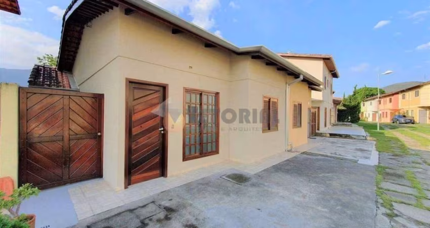 Casa à venda em Caraguatatuba, Martim de Sá, com 2 quartos, 49m²