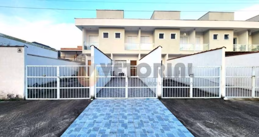 Sobrado à venda em Caraguatatuba, Massaguaçu, com 3 quartos, 100m²