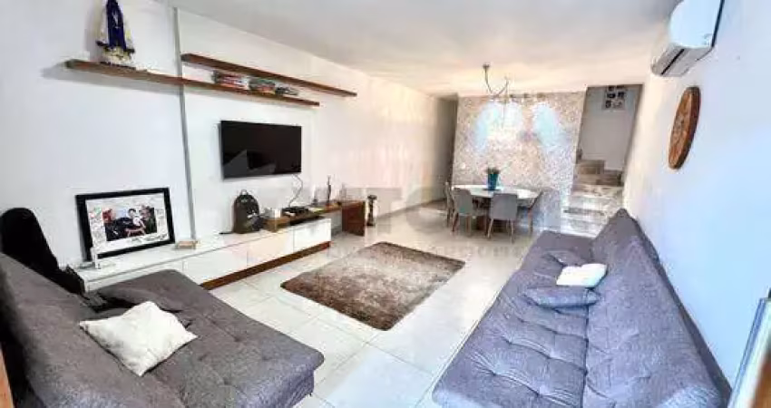 Sobrado à venda em caraguatatuba, jardim aruan, com 3 quartos, 129m²
