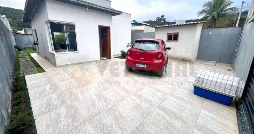 Casa à venda em caraguatatuba, massaguaçu, com 2 quartos, 64m²
