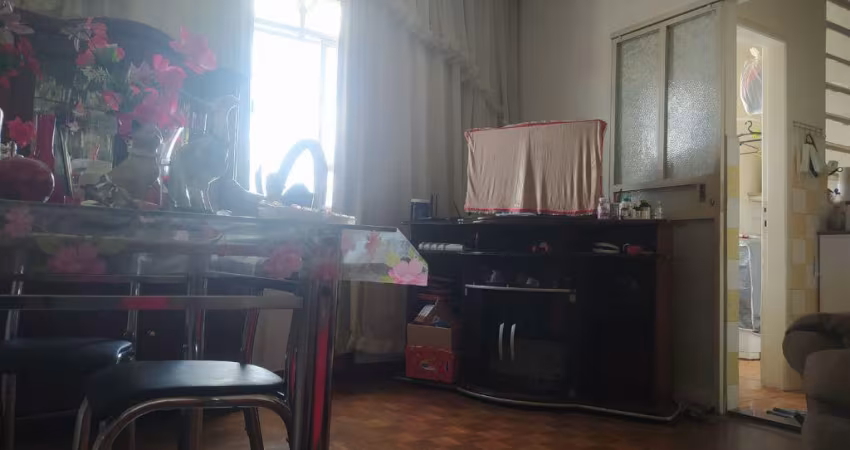 Ótimo apartamento 2 quartos sendo 1 suíte e 1 vaga