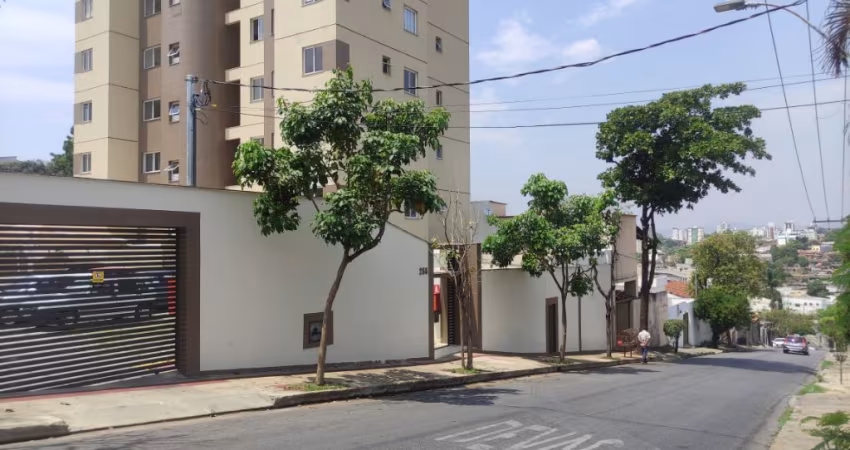 Apartamento 2 quartos, 1 vaga, no Santa Mônica!!!