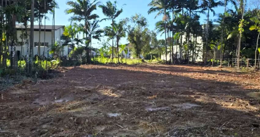 Terreno à venda na Rua Dois de Março, Pirabeiraba, Joinville