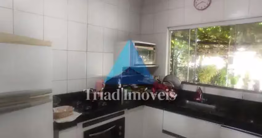 Casa térrea à venda com 3 quartos e móveis planejados em americana - sp