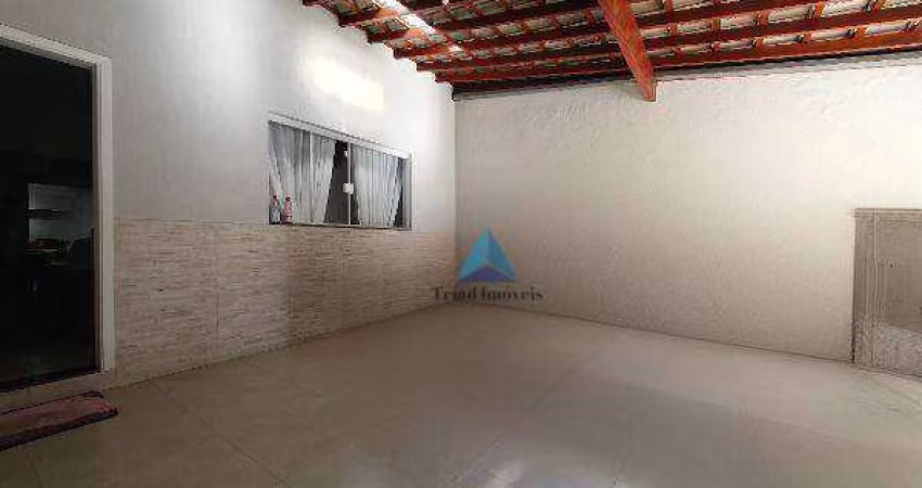 Casa com 3 dormitórios à venda, 118 m² por R$ 535.000,00 - Vila Santa Maria - Americana/SP