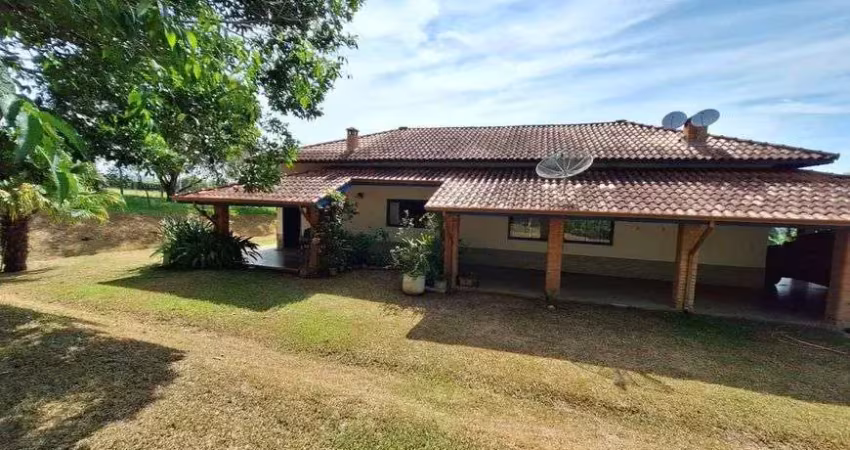 Fazenda/sítio/chácara para venda com 300 metros quadrados com 4 quartos