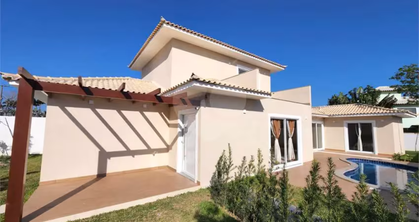 Condomínio com 4 quartos à venda em Caravelas - RJ
