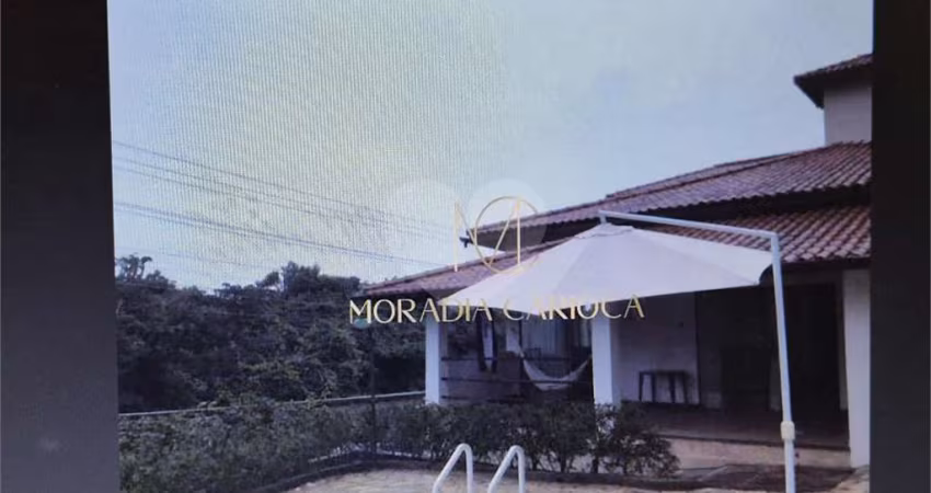 Casa com 5 quartos à venda em Ferradura - RJ
