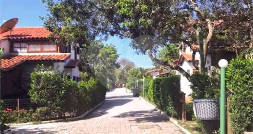 Condomínio com 4 quartos para locação em Bosque De Geribá - RJ
