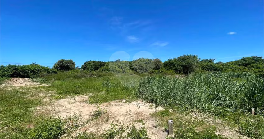 Terreno à venda em Marina - RJ