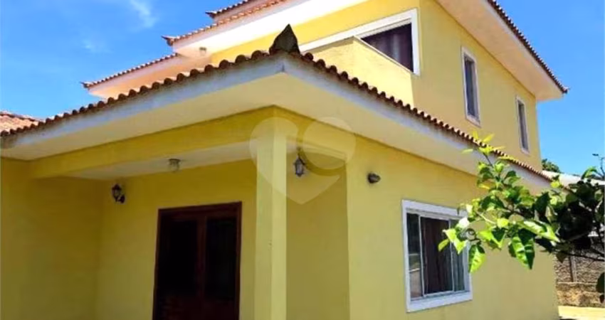 Condomínio com 3 quartos à venda em Rasa - RJ