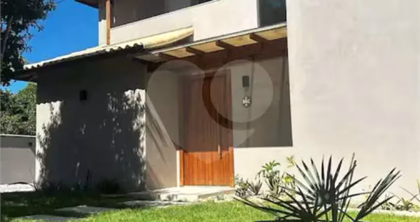 Condomínio com 4 quartos à venda em Caravelas - RJ