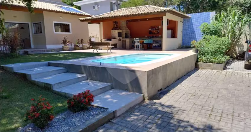 Condomínio com 2 quartos à venda em Caravelas - RJ