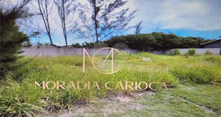 Terreno à venda em Praia Rasa - RJ