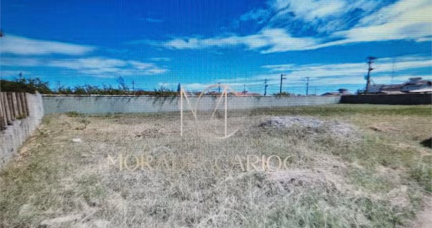 Terreno à venda em Praia Rasa - RJ